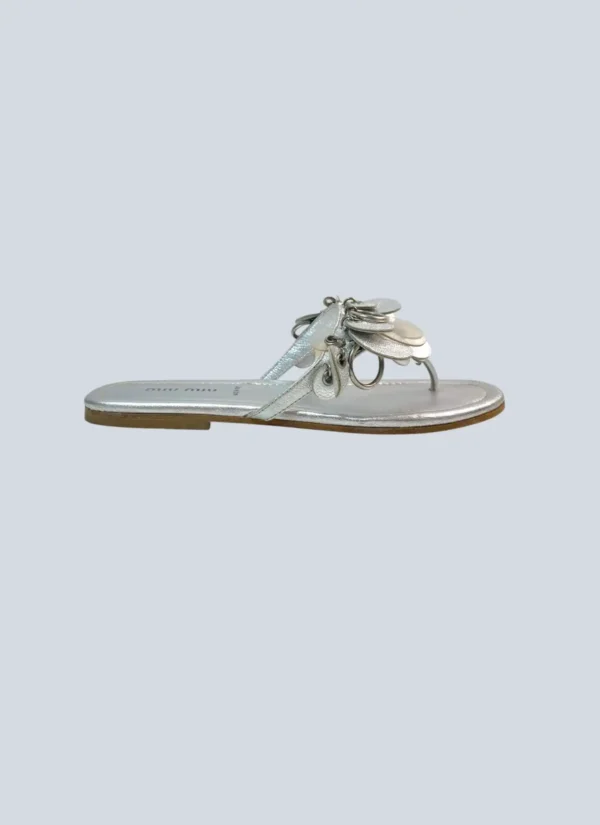 <b>Miu Miu</b><br> sandali infradito con charmes, 36,5.