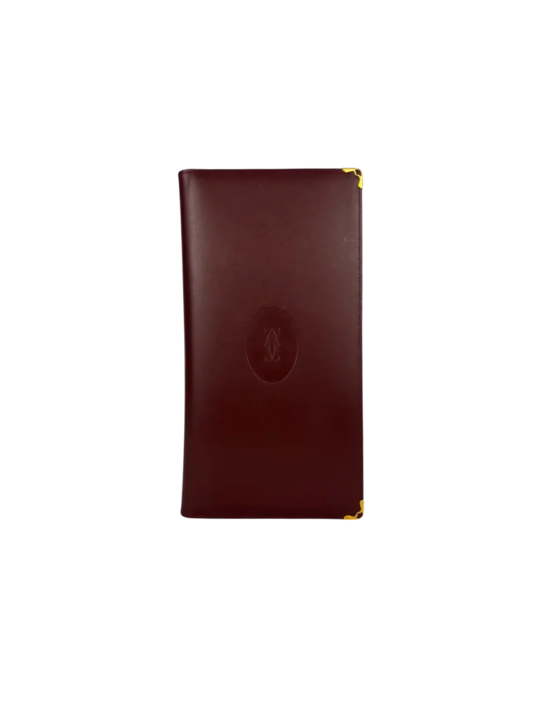 Porta documenti in pelle con logo impresso.