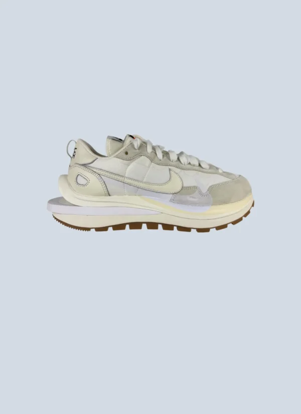 <b>Nike</b> <br> sneakers Sacai Vaporwaffle Sail Gum in nylon, 42.5.