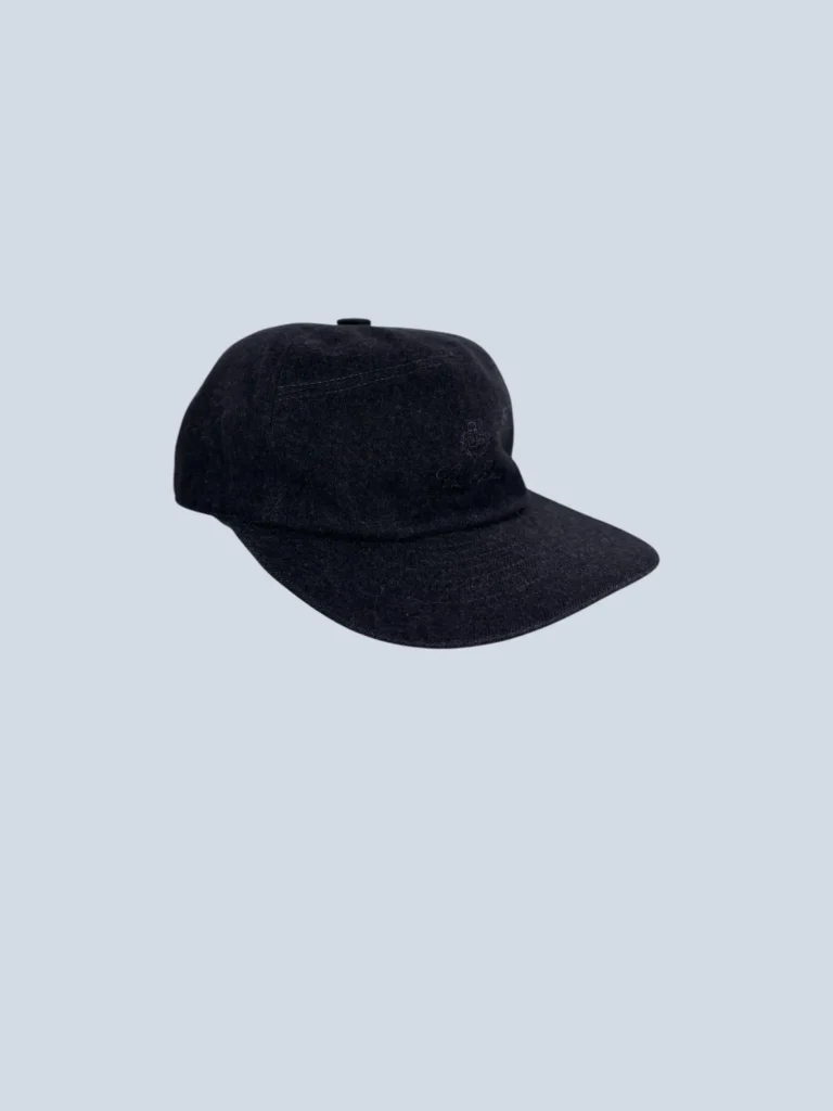 Cappello da baseball in cachemire, L.
