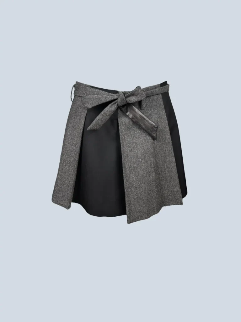Wool ruffled mini skirt, 40.