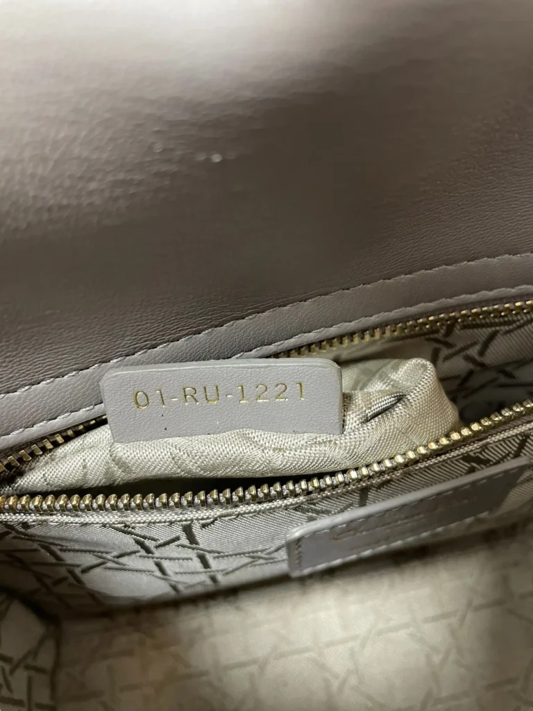 Borsa piccola Lady Dior My ABCDior in pelle Cannage., foto 10 di 18