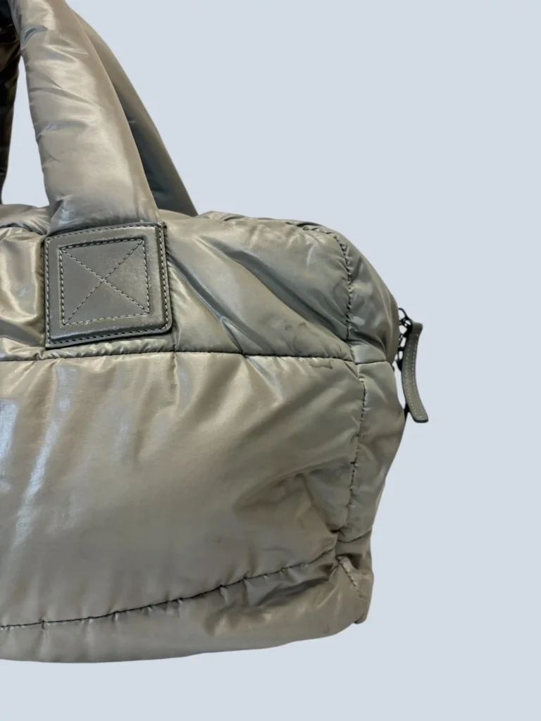 Borsa a spalla Coco Cocoon in nylon trapuntato., foto 5 di 16