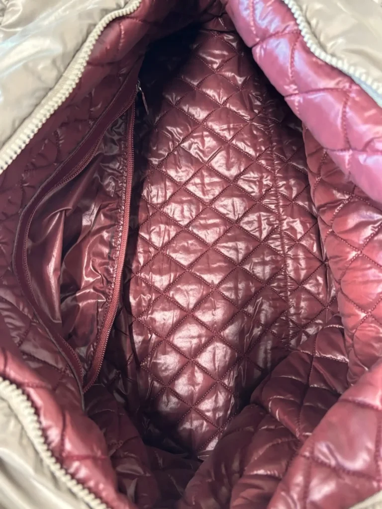 Borsa a spalla Coco Cocoon in nylon trapuntato., foto 7 di 16