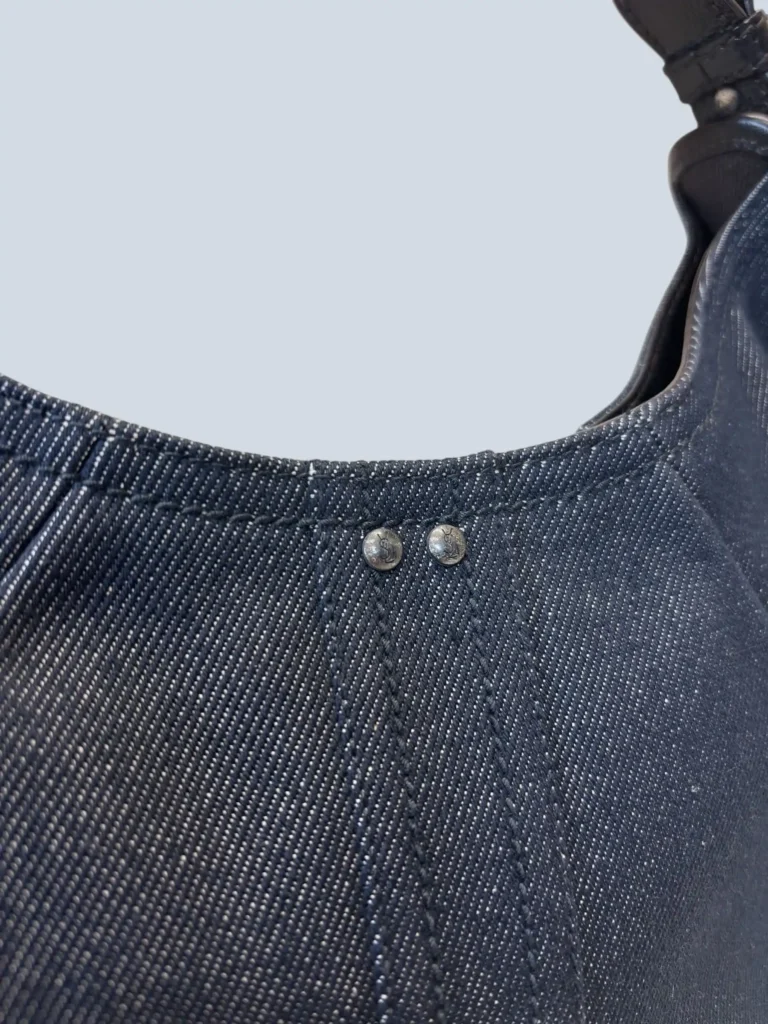 Borsa a spalla Mombasa in denim con manico in corno., foto 10 di 13