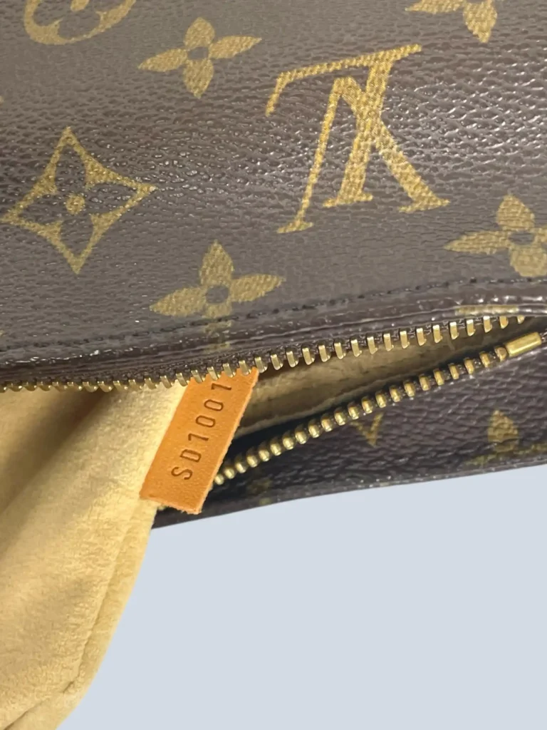 Looping MM Monogram canvas shoulder bag, photo 7 of 11
