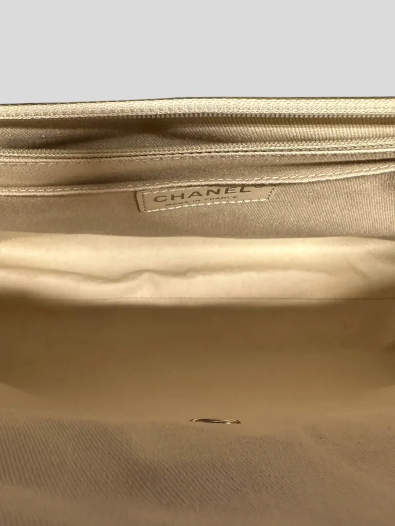 Borsa In The Business Flap in pelle matelassé., foto 11 di 15