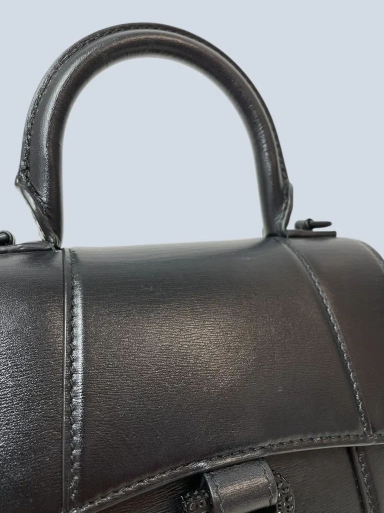 Borsa a tracolla Hourglass XS in pelle con cristalli., foto 5 di 13