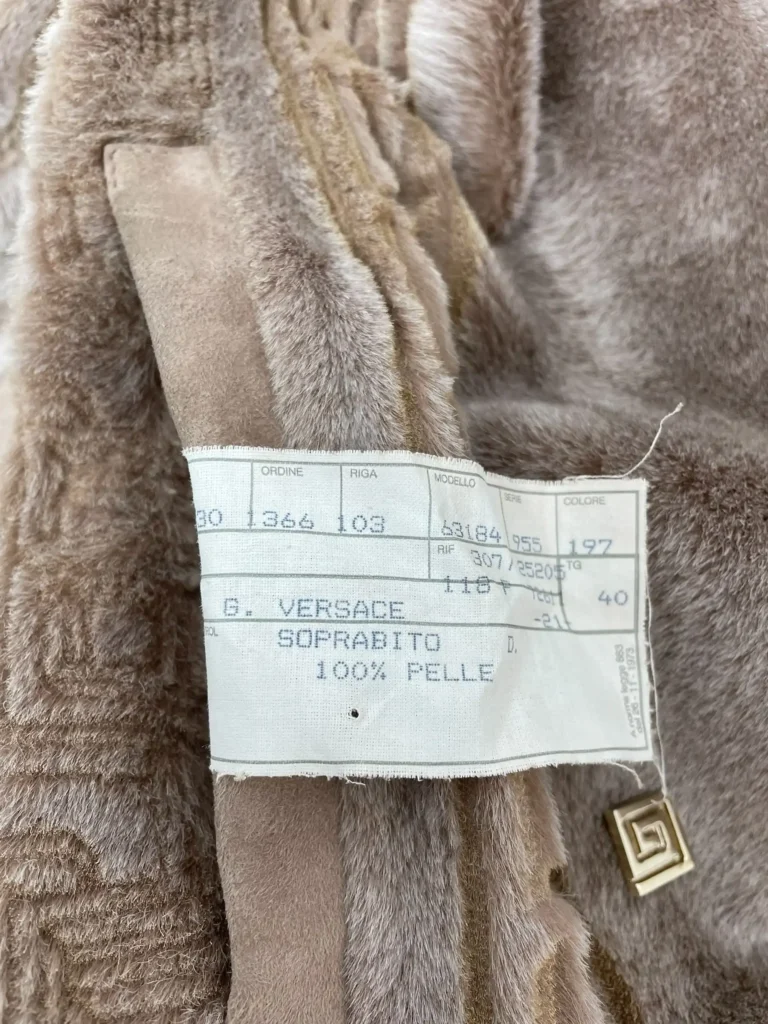 Long pony hair and suede coat with Greca motif, 40., photo 6 of 8