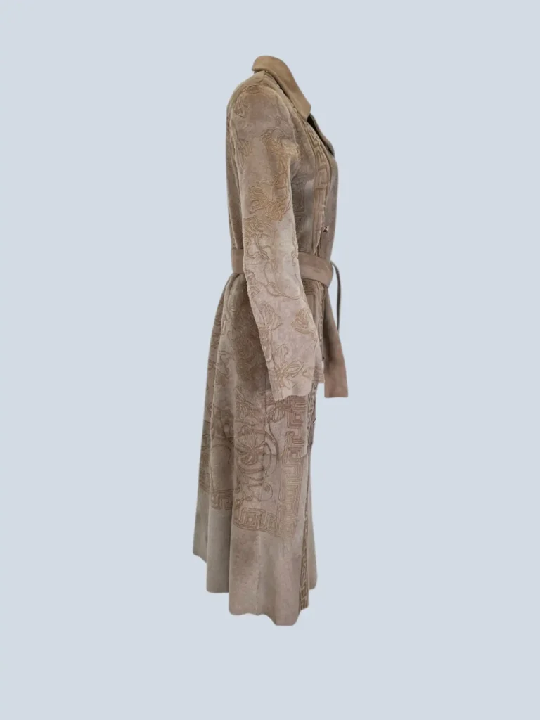 Long pony hair and suede coat with Greca motif, 40., photo 2 of 8