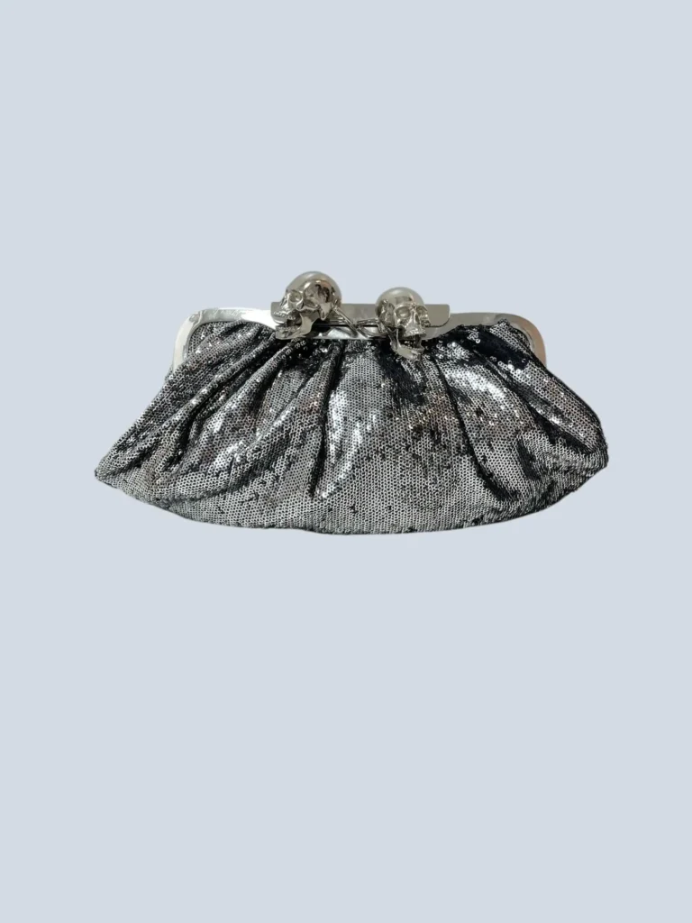 Clutch con paillettes e chiusura Teschi metallo.