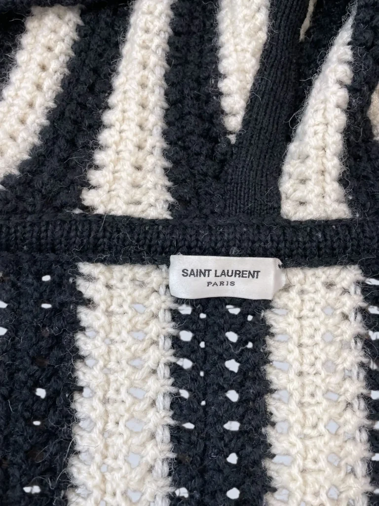 Cardigan con cappuccio in lana., foto 7 di 7
