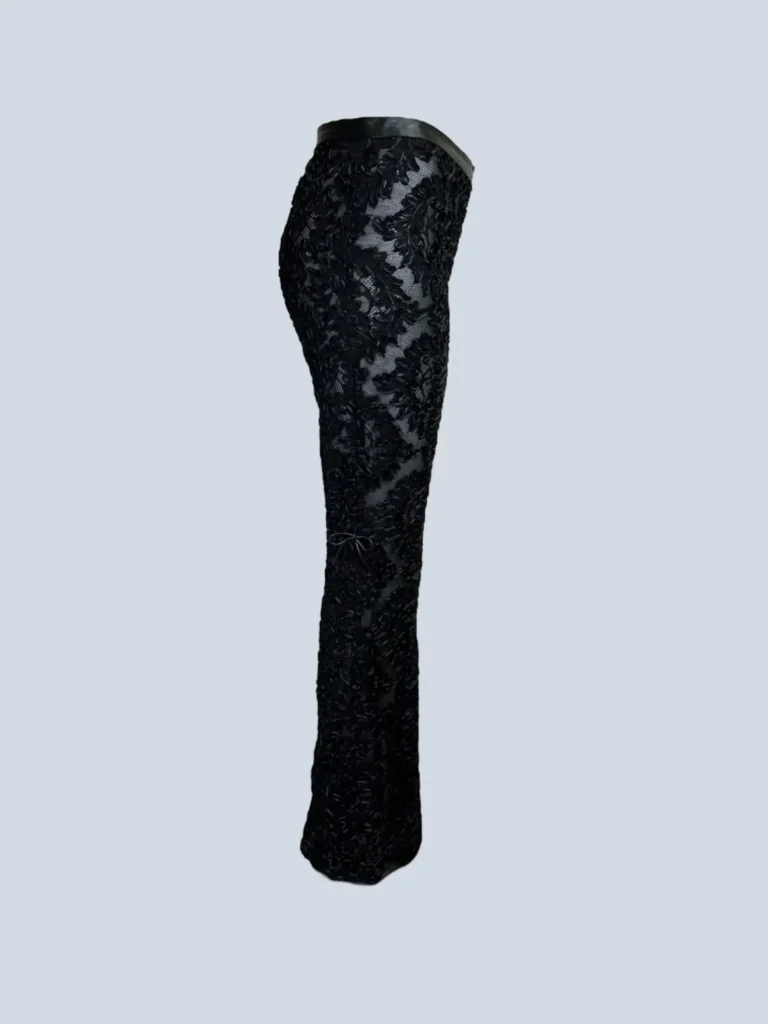 By Tom Ford, pantaloni a zampa in pizzo con inserti in pelle, 40., foto 3 di 11