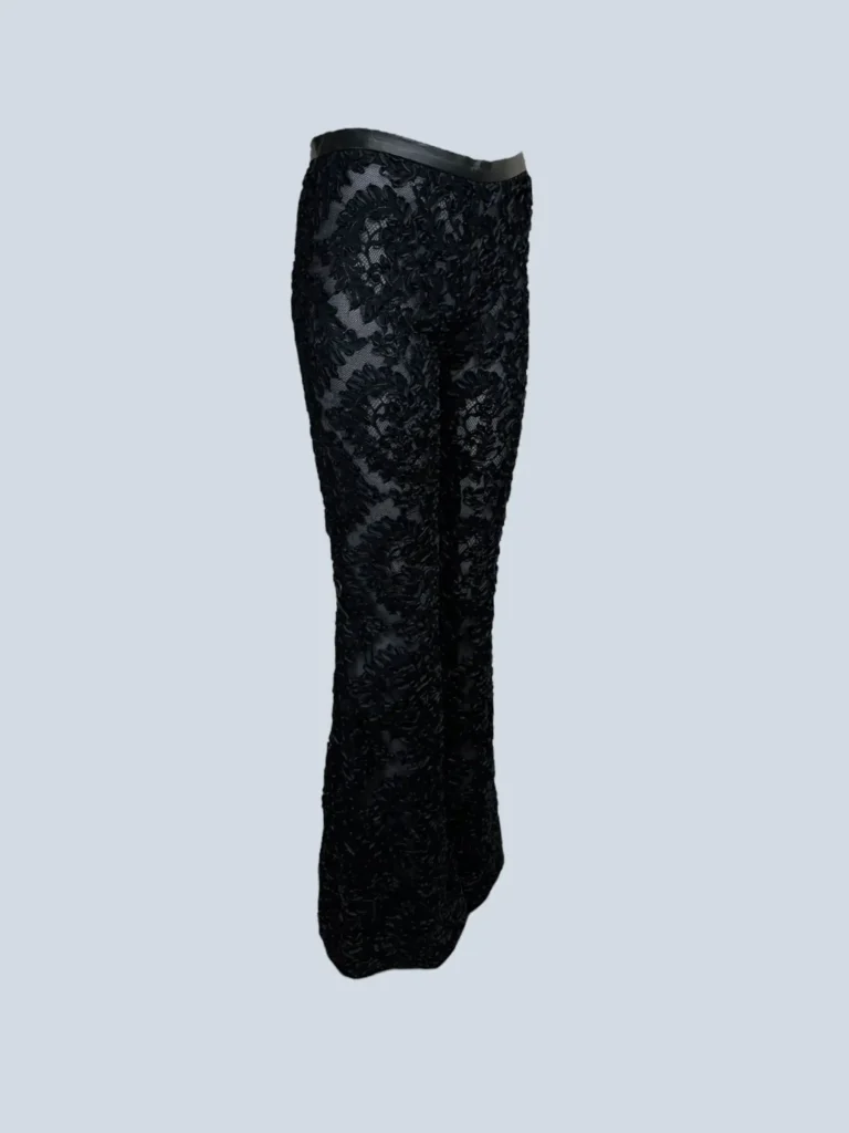 By Tom Ford, pantaloni a zampa in pizzo con inserti in pelle, 40., foto 2 di 11