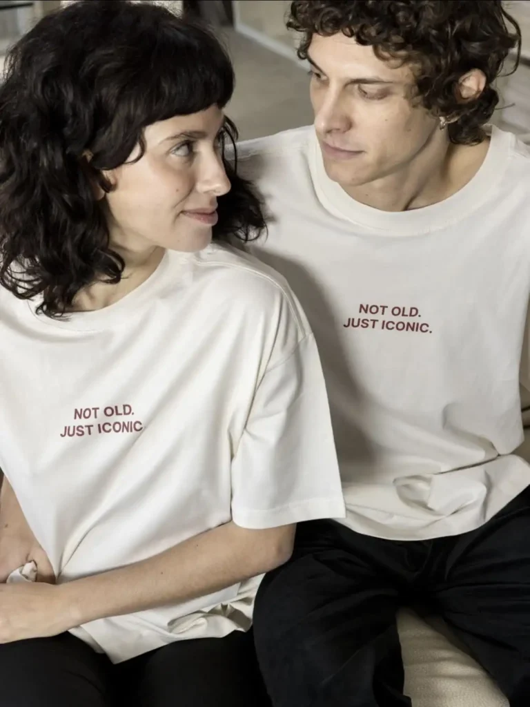 T-shirt in cotone off-white.
