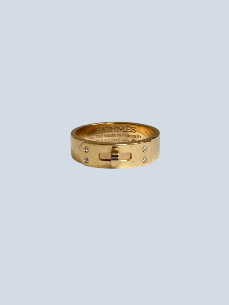 Anello Kelly in oro rosa e diamanti.