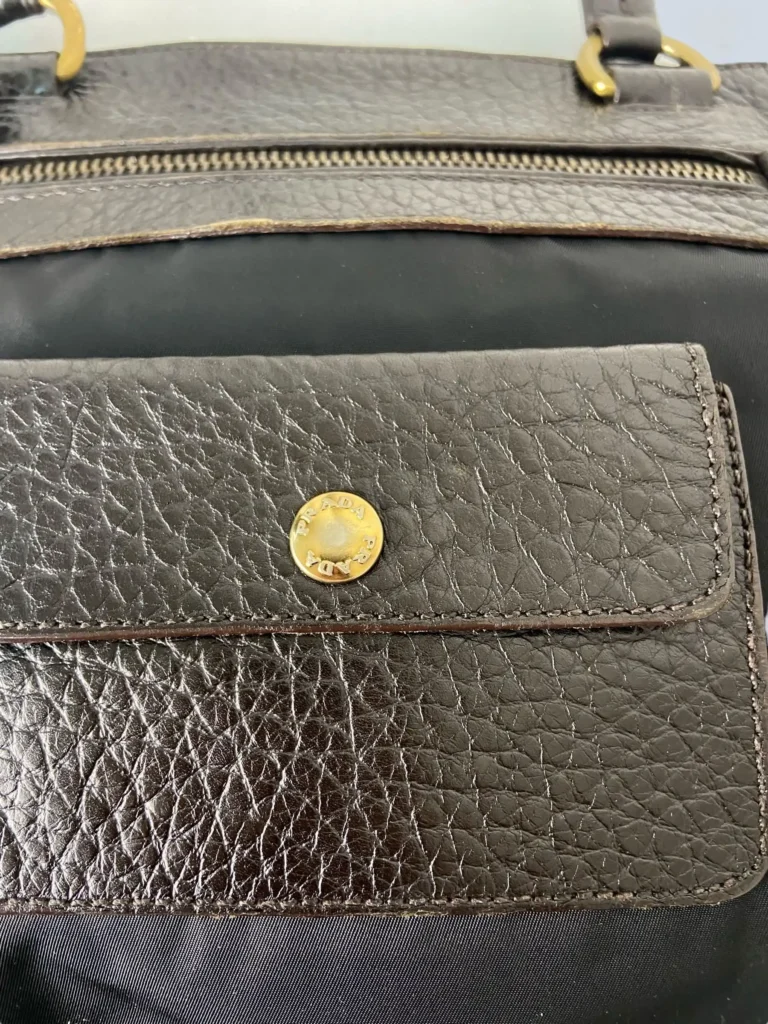 Borsa a spalla in nylon e pelle martellata., foto 6 di 9