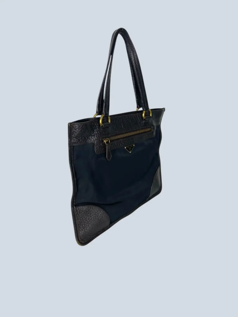 Borsa a spalla in nylon e pelle martellata., foto 2 di 9