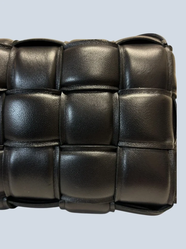 Borsa Padded Cassette piccola in pelle., foto 10 di 13