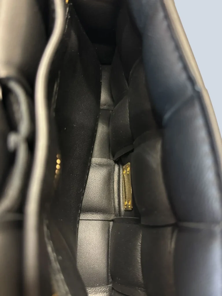 Borsa Padded Cassette piccola in pelle., foto 6 di 13