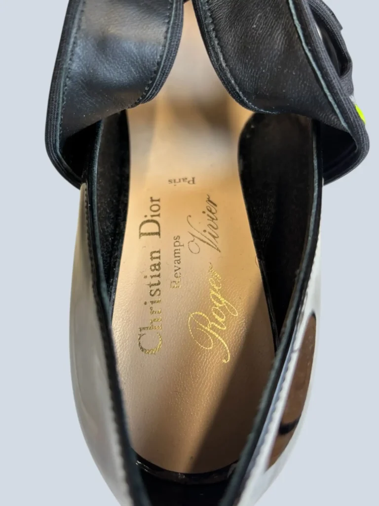 Dior x Roger Vivier, décolleté in vernice con impunture a vista, 36., foto 12 di 12