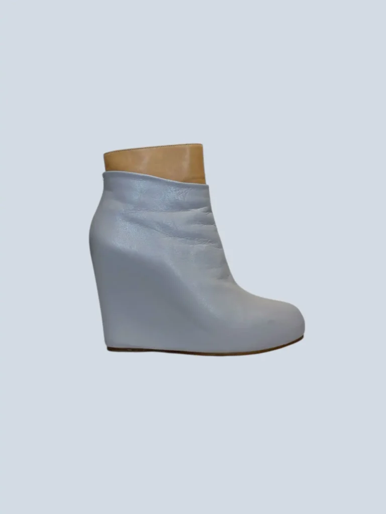 Stivaletti con zeppa in pelle, 39.