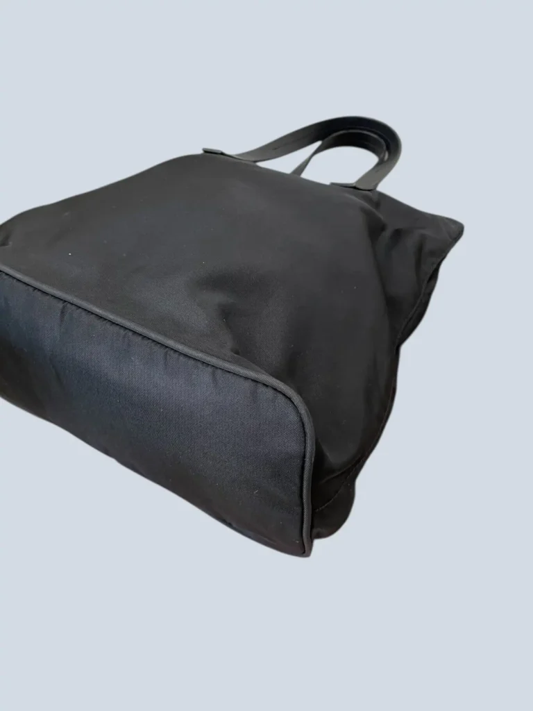 Borsa a mano in nylon e pelle., foto 8 di 13