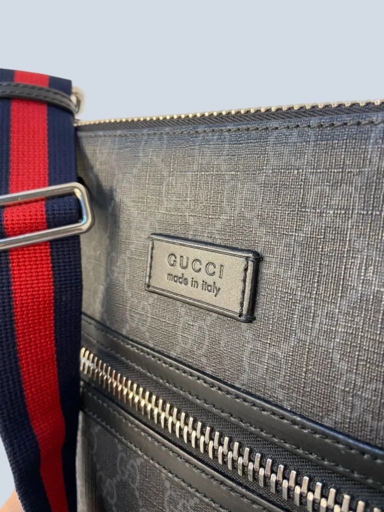 Borsa a tracolla Messenger Media in tela Monogram e pelle., foto 9 di 9