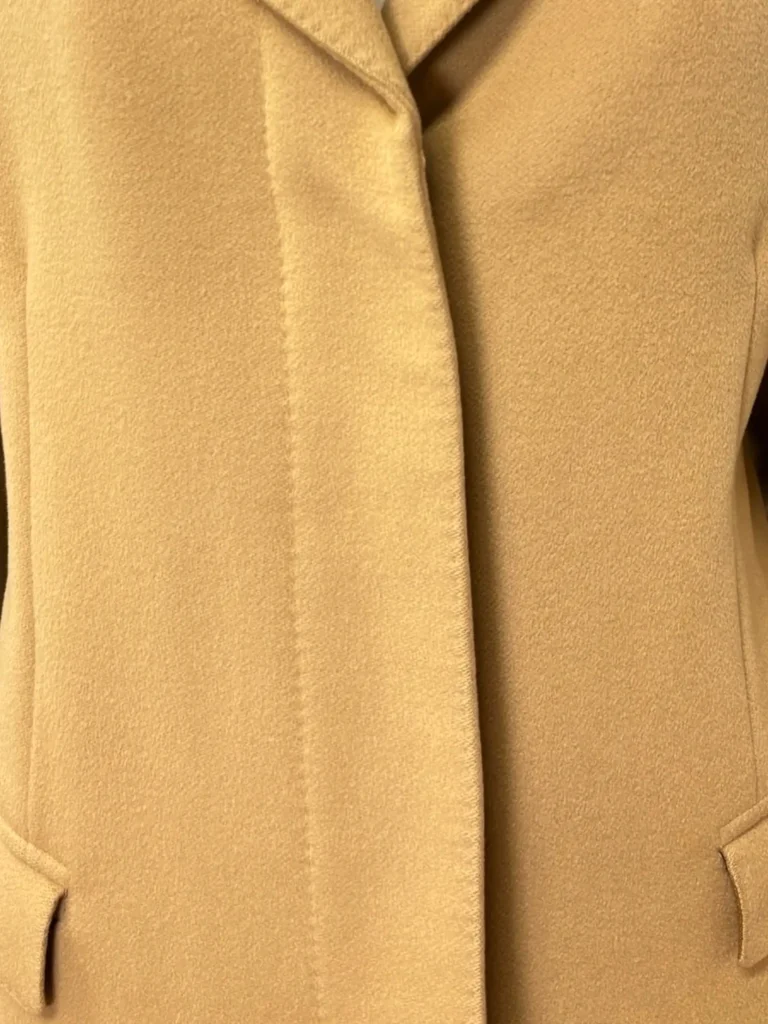 Cappotto lungo in lana e cachemire., foto 6 di 8