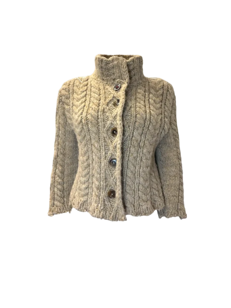 Maglione a trecce con bottoni e collo alto, M.
