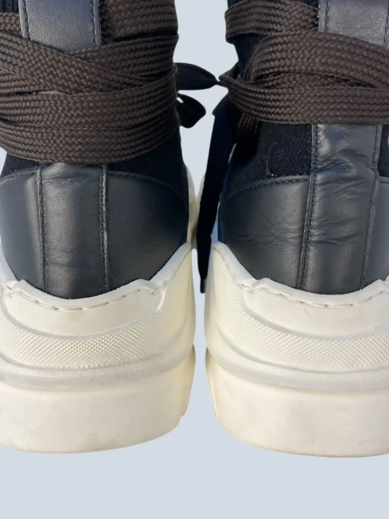 Sneakers in pelle e maglia di cachemire, 37., foto 7 di 9