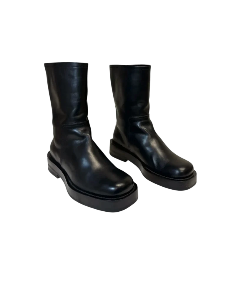 Black leather logo ankle boots, 40., photo 2 of 6