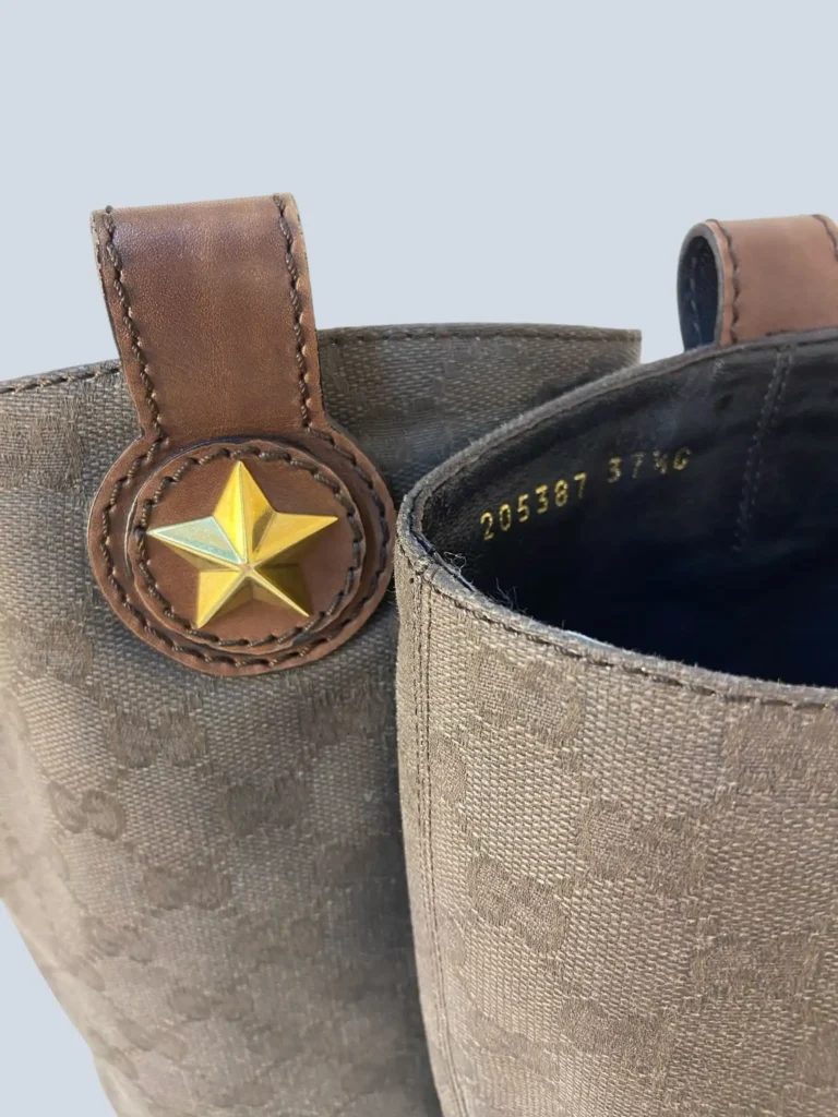 Major Monogram canvas and leather boots, 37,5C., photo 8 of 11