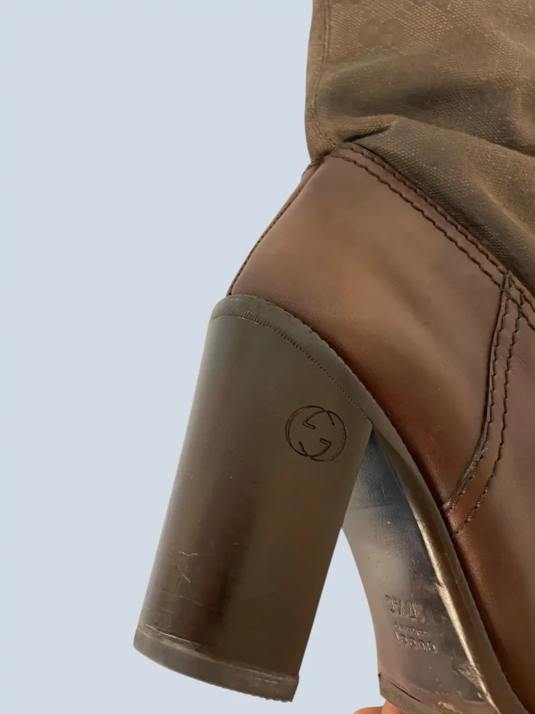 Major Monogram canvas and leather boots, 37,5C., photo 10 of 11
