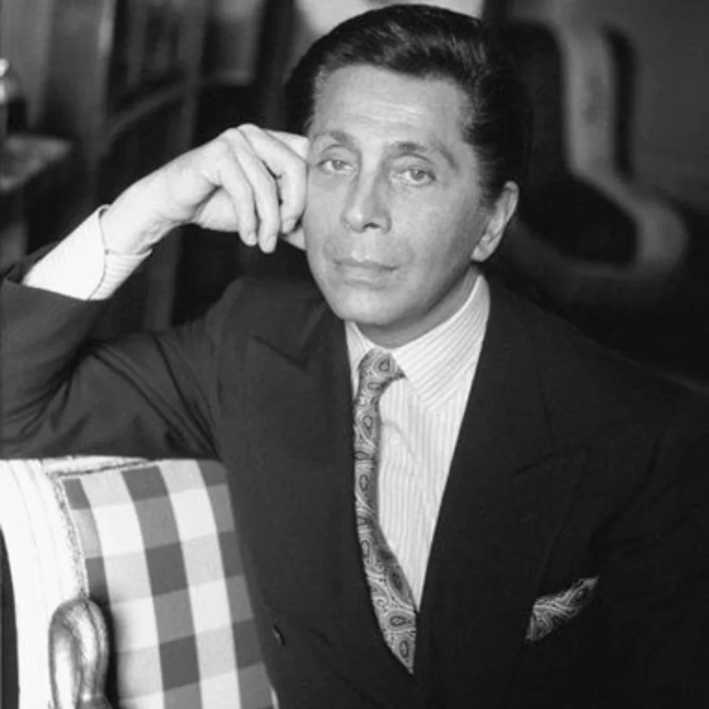 Valentino Garavani: The Story of the Last Emperor of Italian Fashion