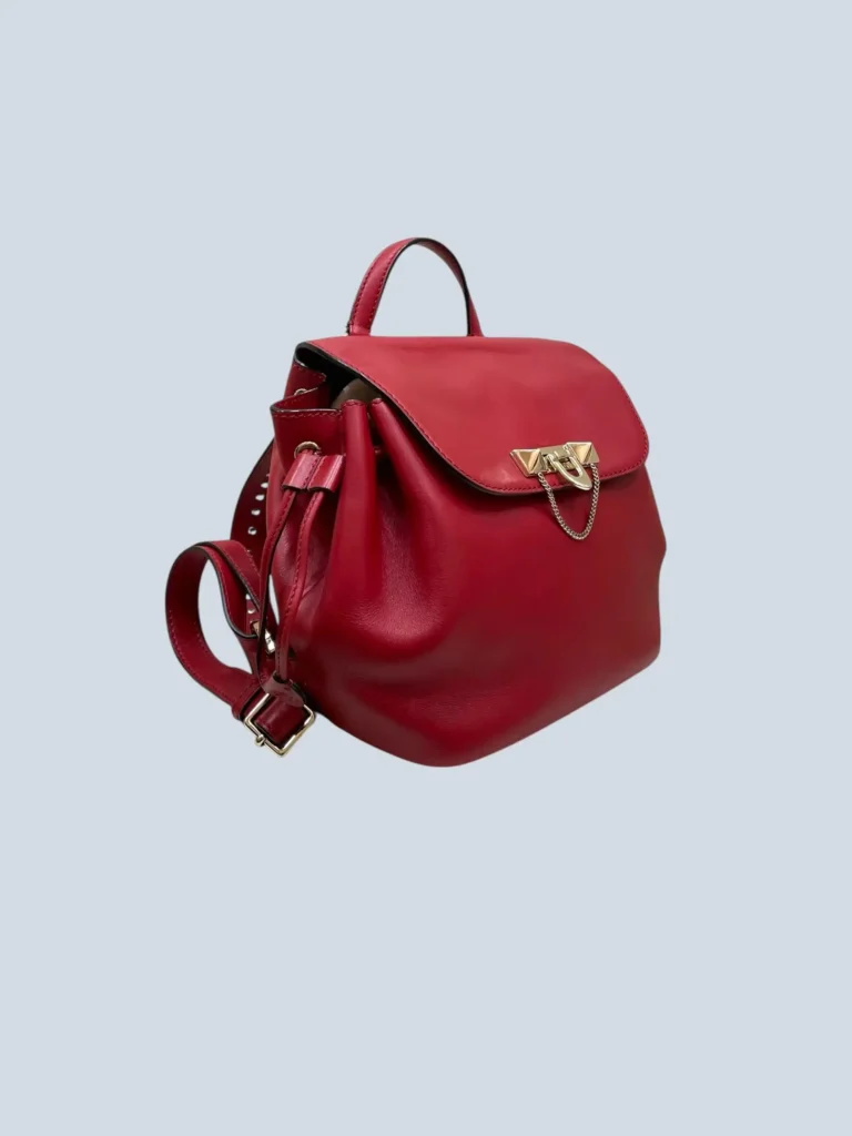 Garavani, zaino Demilune Small Rockstud in pelle., foto 2 di 13