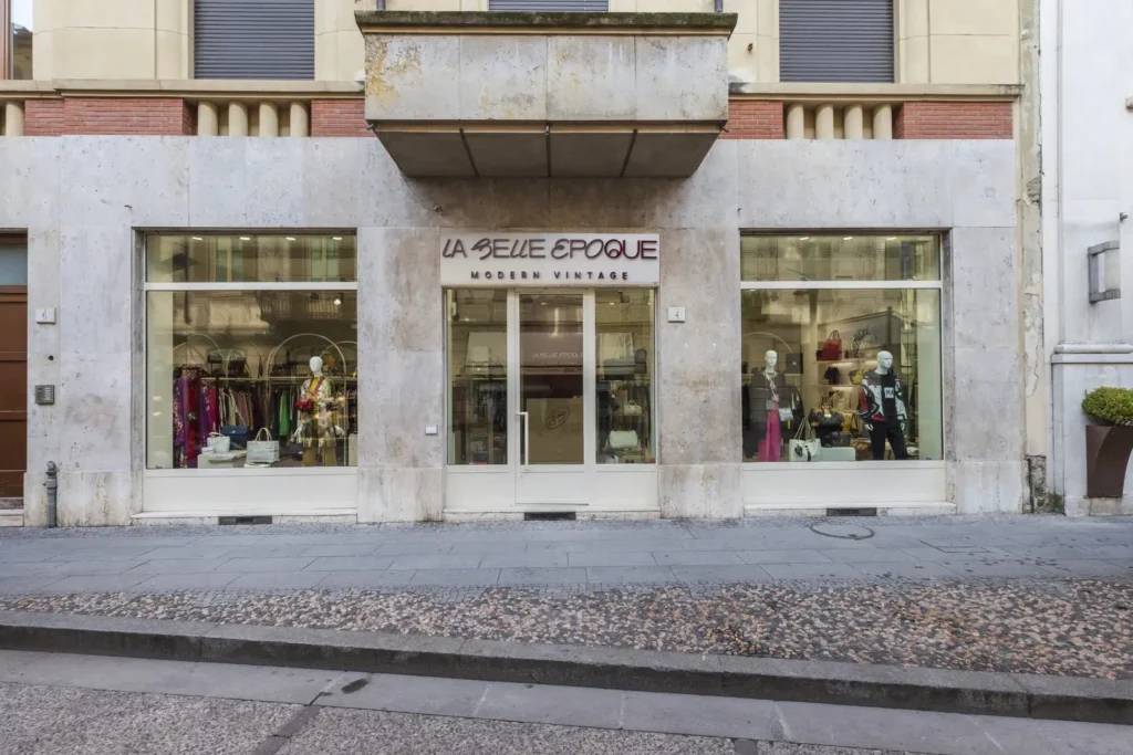 foto 1 punto vendita como pagina le boutiques la belle epoque boutique abbigliamento second hand luxury brand