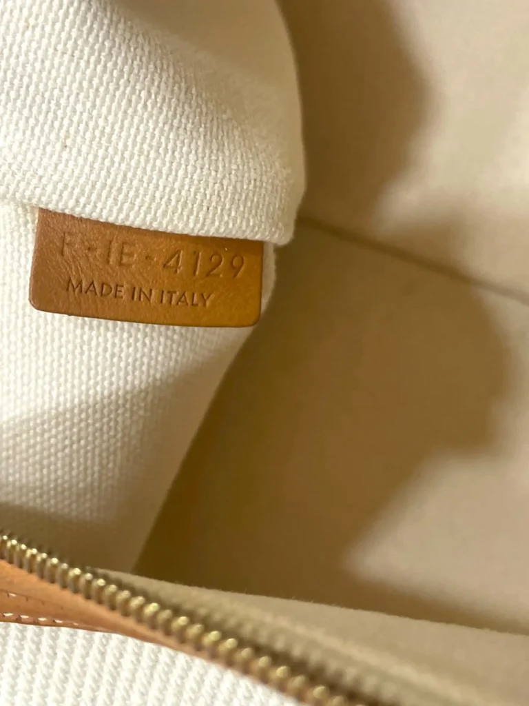 Pochette in canvas e pelle con logo., foto 6 di 7