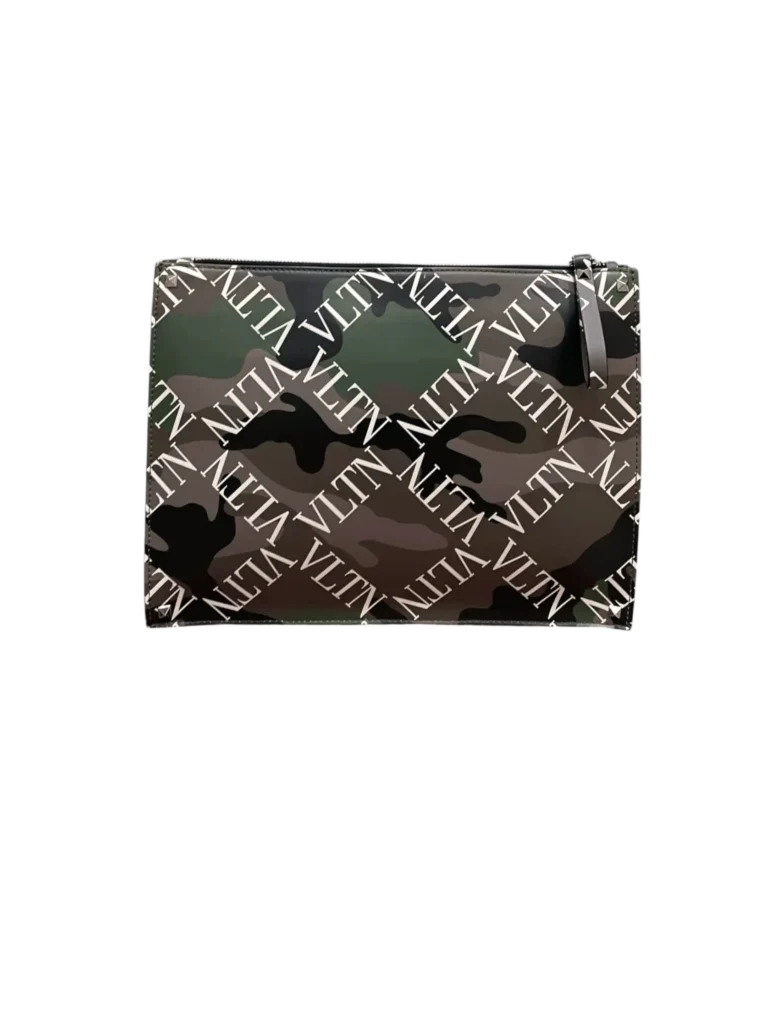 Garavani, VLTN camouflage leather clutch., photo 4 of 12