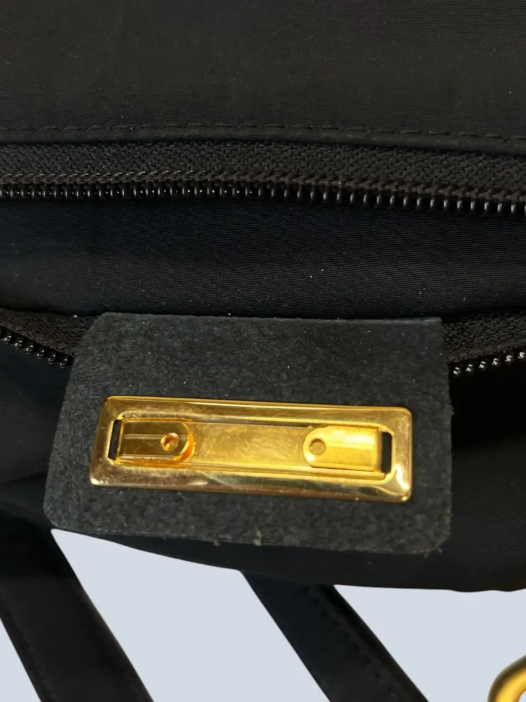 Borsa a spalla reversibile in nylon con logo all over., foto 8 di 13