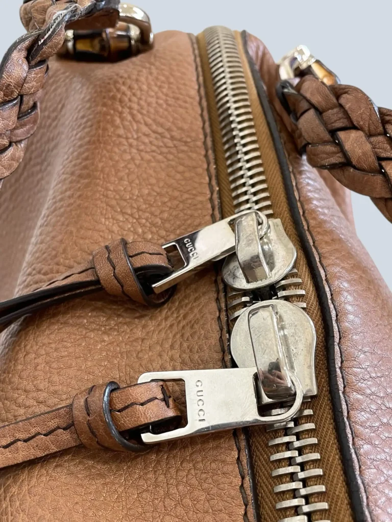 Borsa tote in pelle martellata con dettagli bamboo., foto 15 di 16