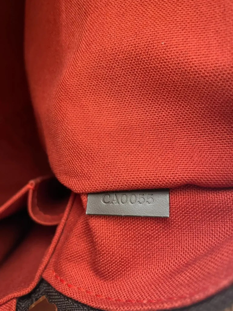 Borsa a tracolla Olav MM in tela Damier Ebene., foto 7 di 13