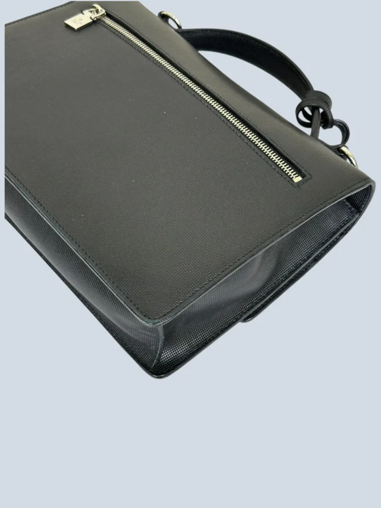 By Tom Ford, borsa a tracolla in pelle lavorata., foto 12 di 13
