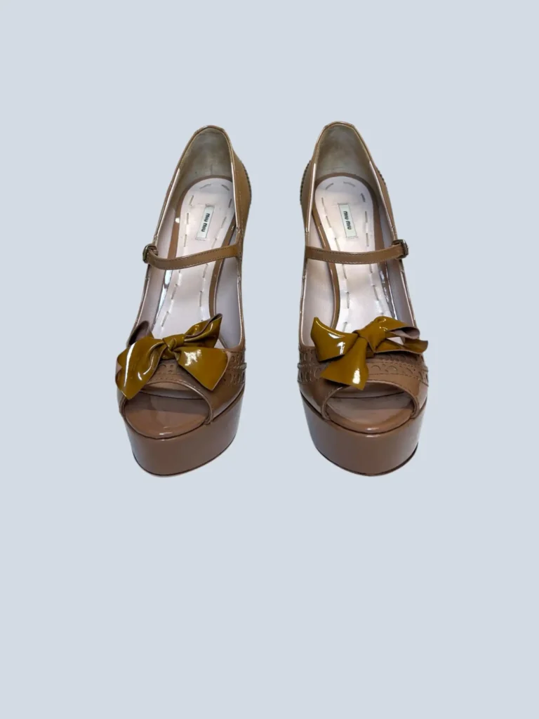 Décolleté open toe con plateau in vernice con fiocco, 38,5., foto 3 di 5