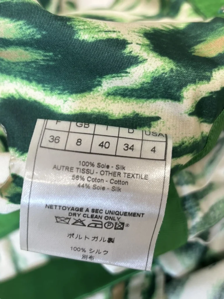 By John Galliano, top in seta stampa animalier, 36fr., foto 8 di 9