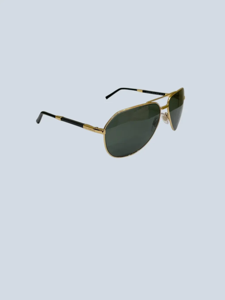 Occhiali da sole aviator Gold Edition.