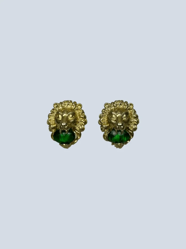 Orecchini a clip testa di leone con cristallo Swarovski.