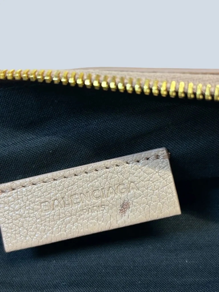 Pochette City in pelle con borchie., foto 3 di 6