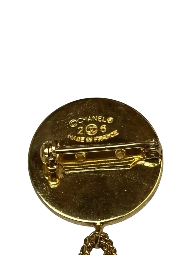 Timeless brooch in gold-plated metal, photo 3 of 4