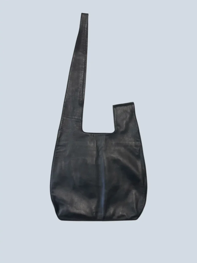 By Tom Ford, leather shoulder bag, photo 2 of 15